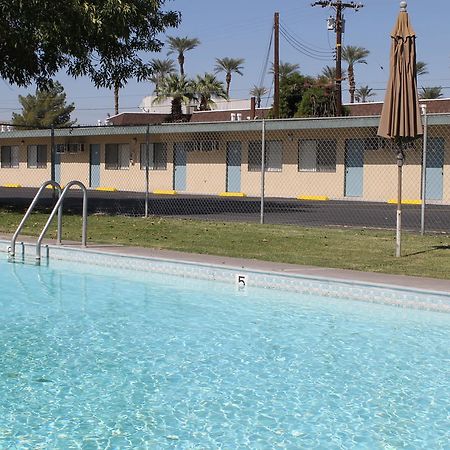 Indio Holiday Motel Екстериор снимка