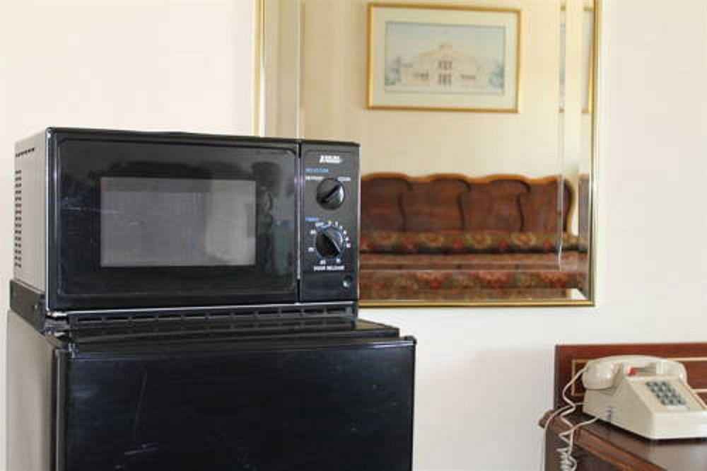 Indio Holiday Motel Екстериор снимка
